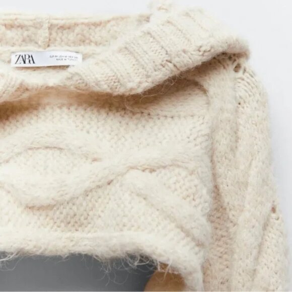 NWT Zara Ecru Hooded Cable-Knit Arm Warmer - Picture 4 of 4